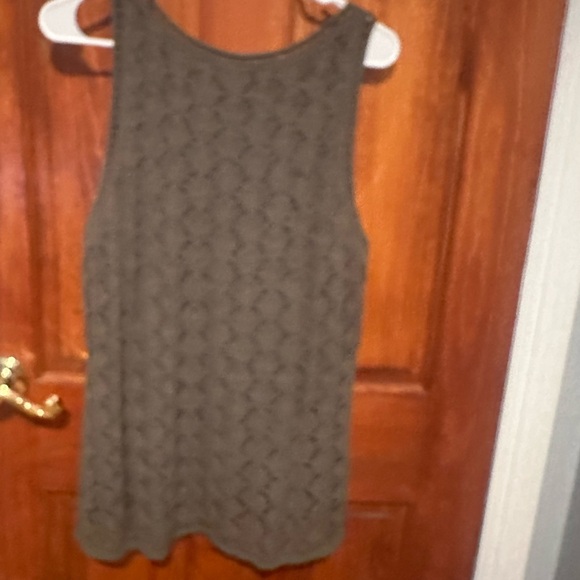 WHBM crochet top with lining - Picture 2 of 4